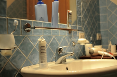 bathroom2