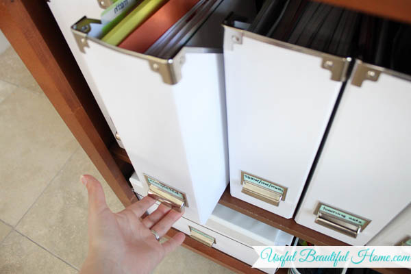 Best way to keep homeschool subjects organized and tidy!