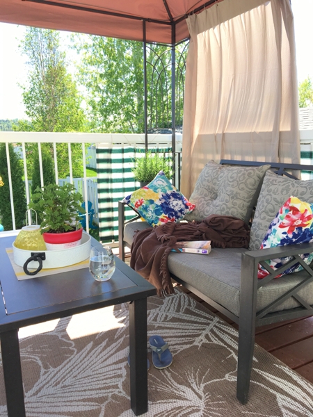 My heavenly deck oasis - private small deck