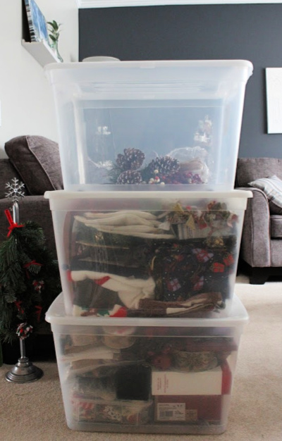 Declutter and Organize: My HUGE Holiday Decor PURGE of 2018 at I'm an Organizing Junkie blog