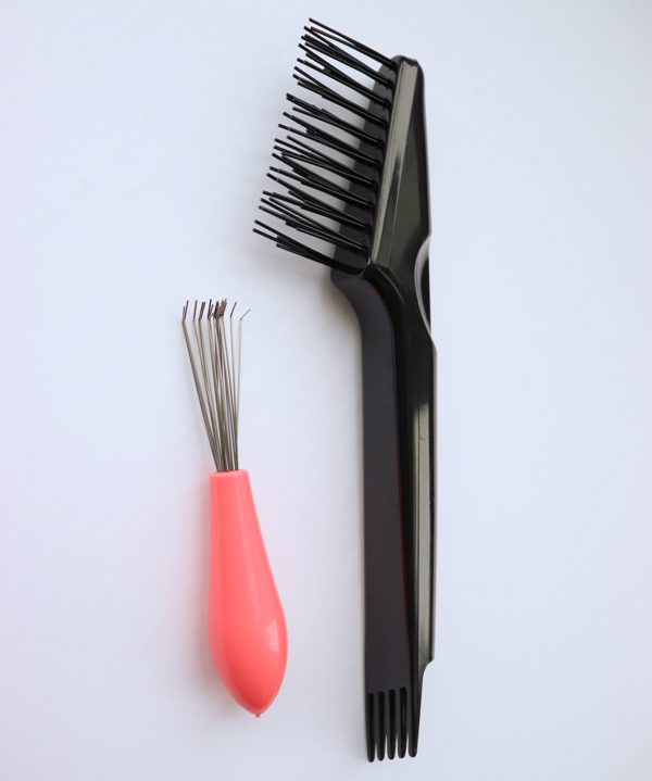 hair brush cleaners 